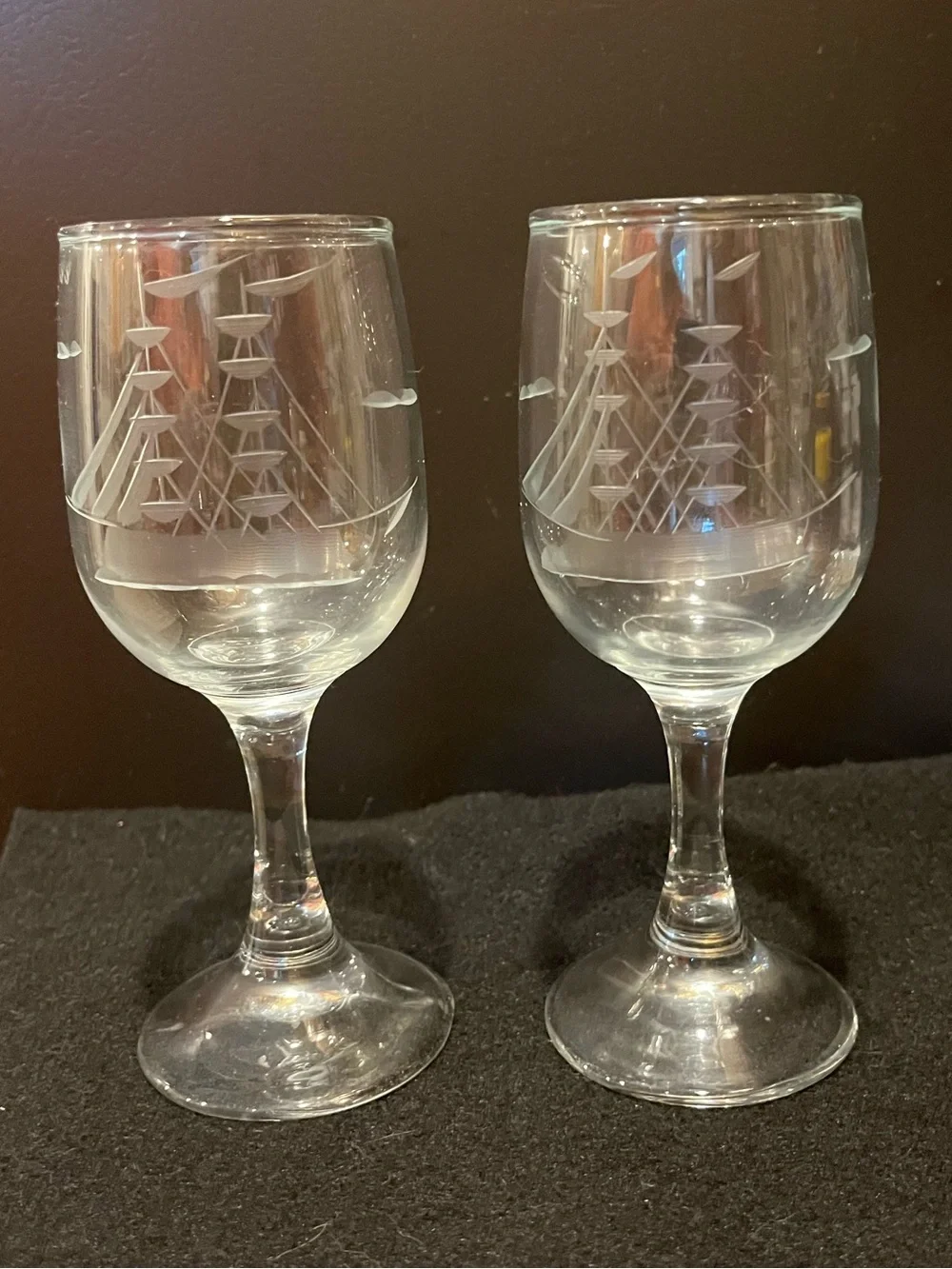 Javit Clipper Ship Collection Wine Glasses Fine Cut Etched Nautical Pattern